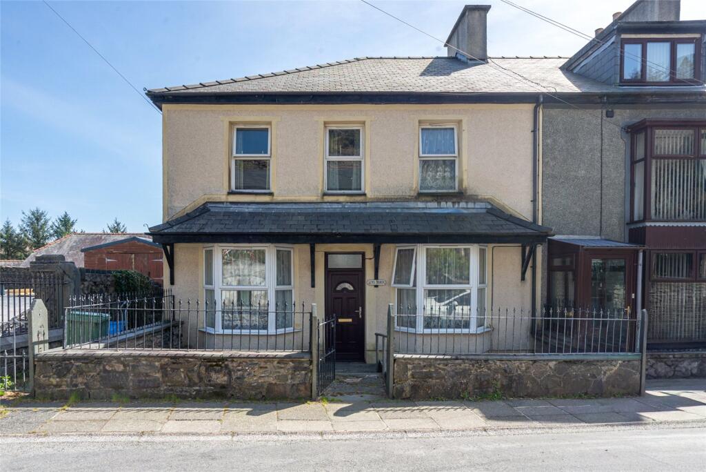 4-bed semi-detached on Tanygrisiau, Blaenau Ffestiniog, Gwynedd, LL41, £159,950