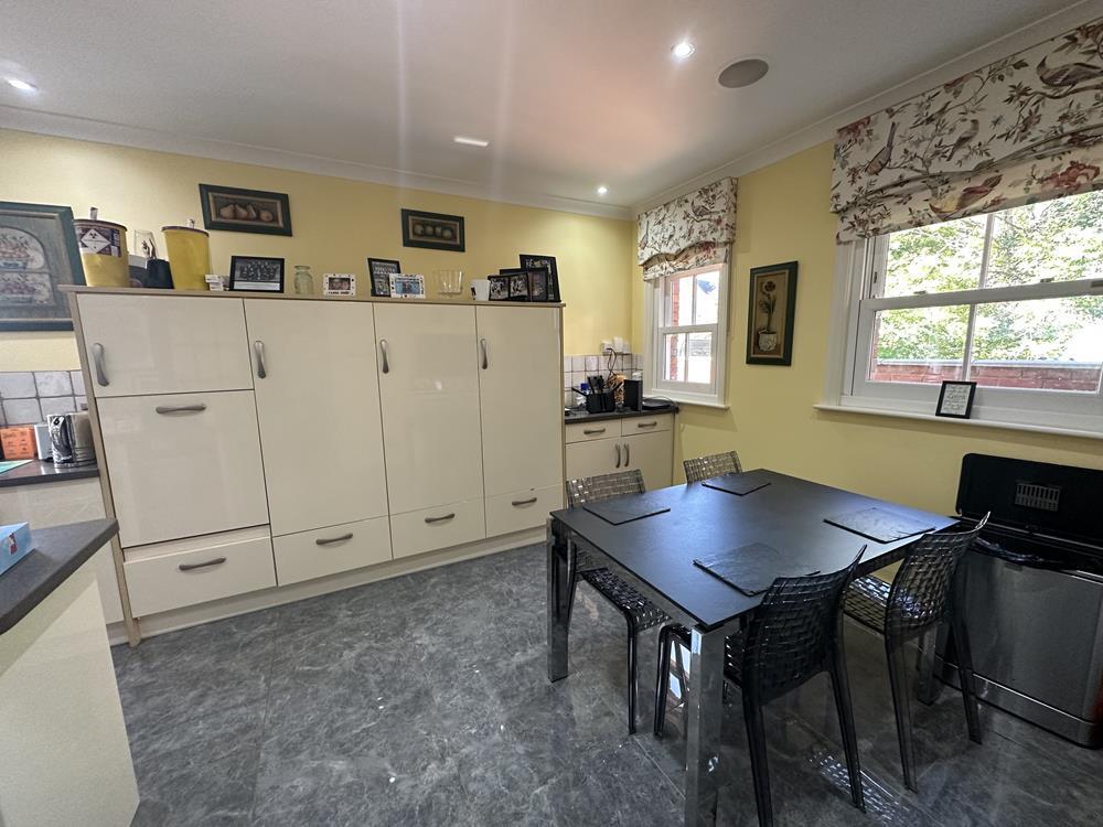 Kimbolton Road, Bedford, MK40 - View 5