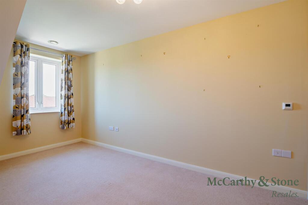 Apartment in York - View 5