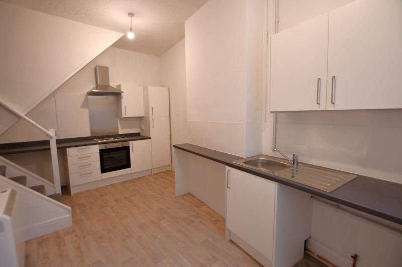 Apartment in Radstock, Fox Hills - View 3