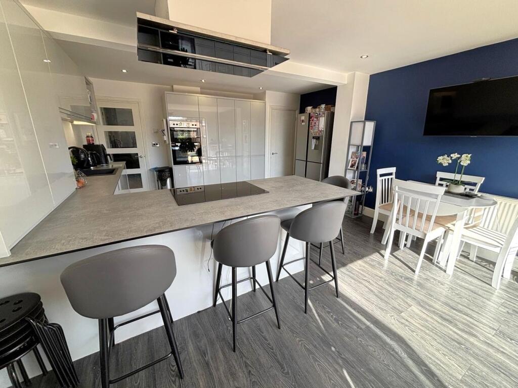 House in Swansea - View 5