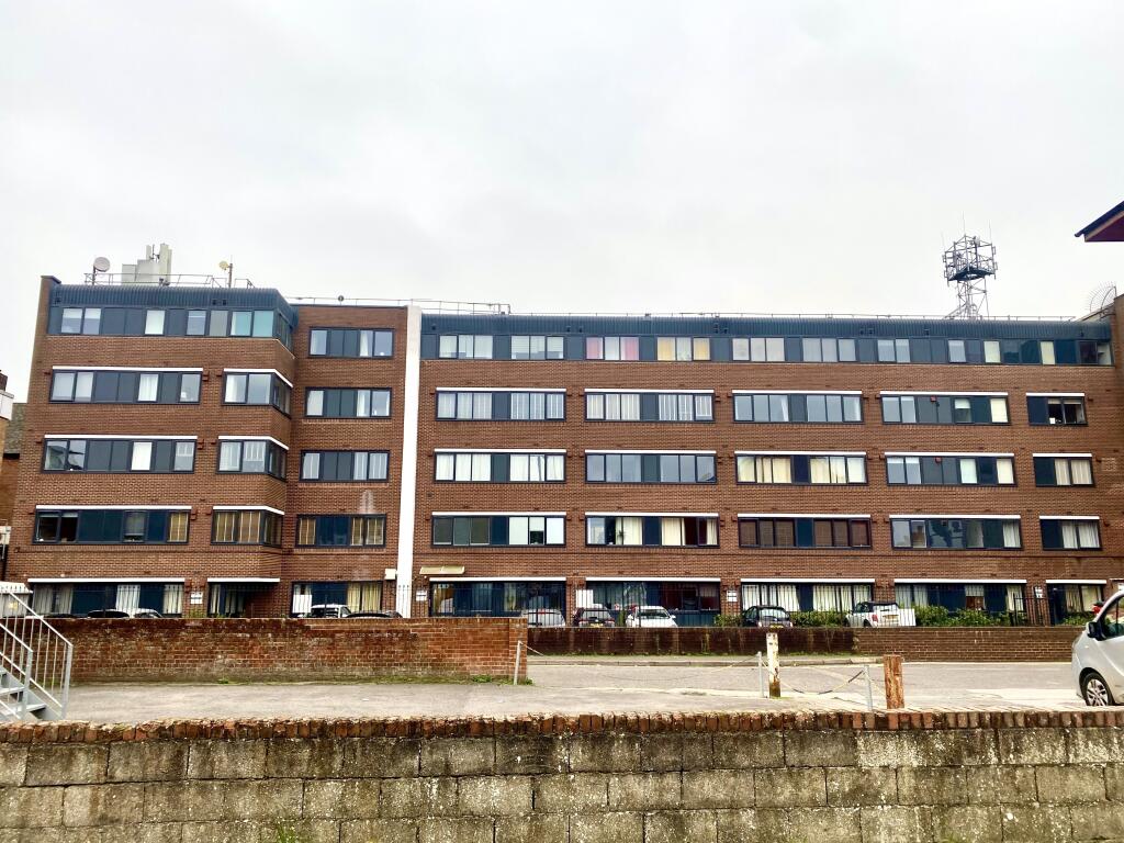 Main image of property: Southampton Road, EASTLEIGH