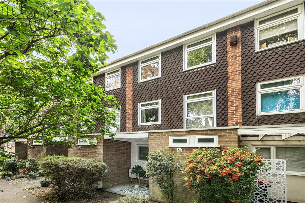 Main image of property: Oberon Court, Shakespeare Road, Bedford