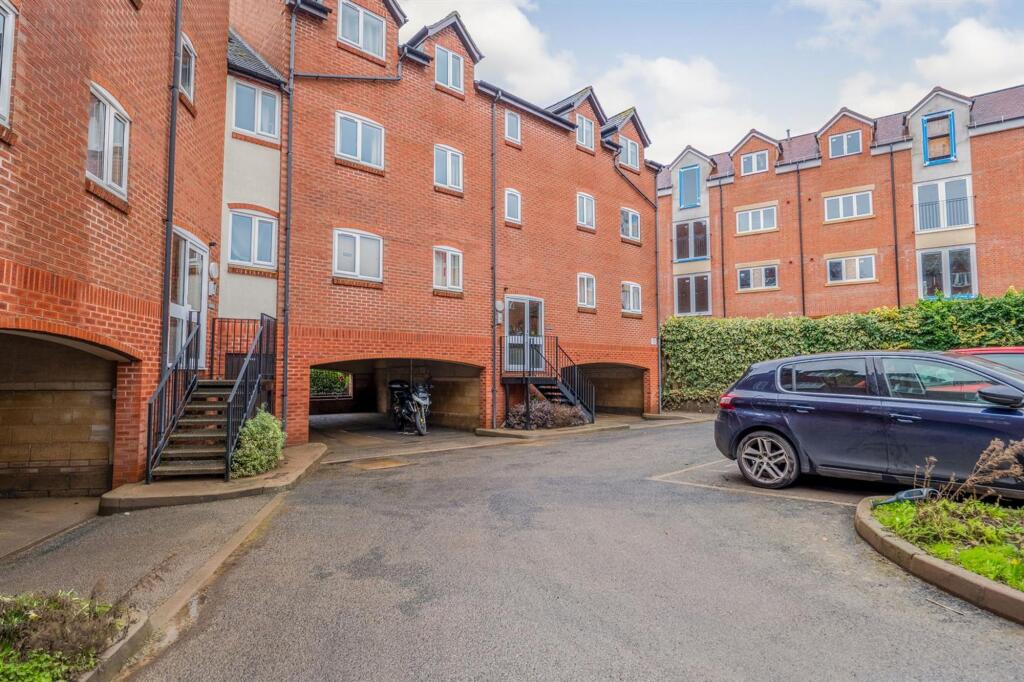 Main image of property: Mortimers Quay, Evesham, WR11
