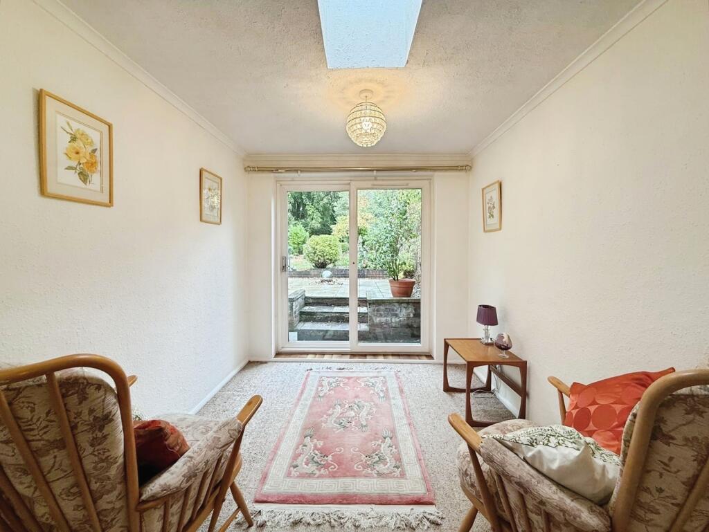 House in Basingstoke and Deane, Oakridge - View 5