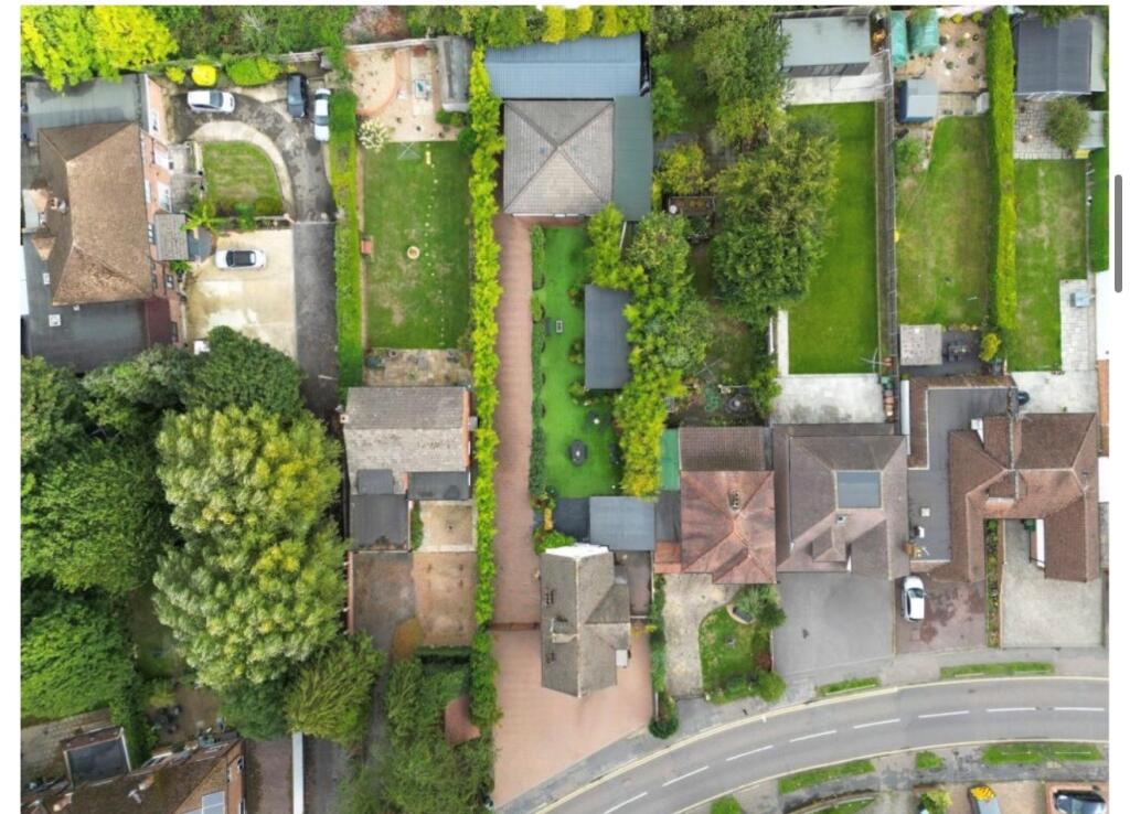 House in Watford - View 5
