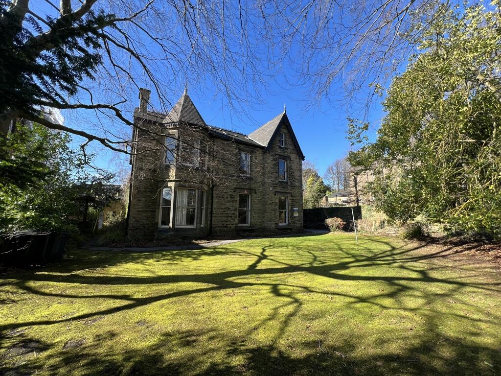 Main image of property: 18 Oakholme Road, Sheffield, South Yorkshire, S10 3DF