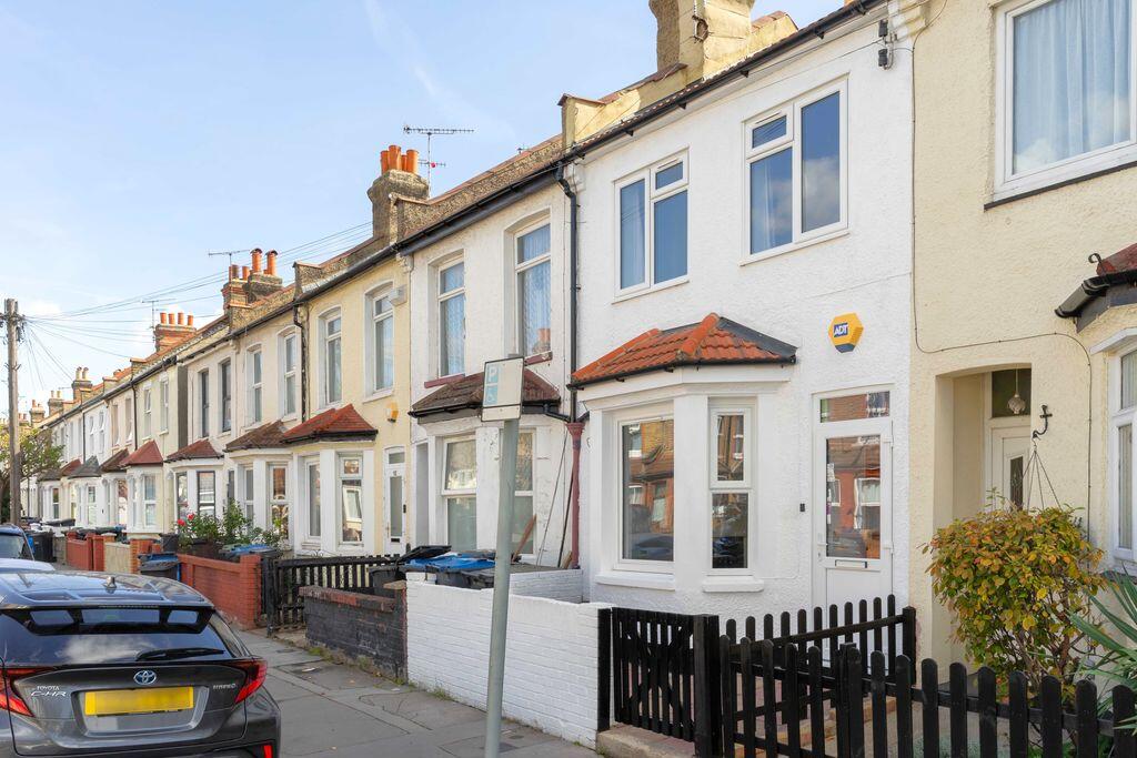 House in London - View 2
