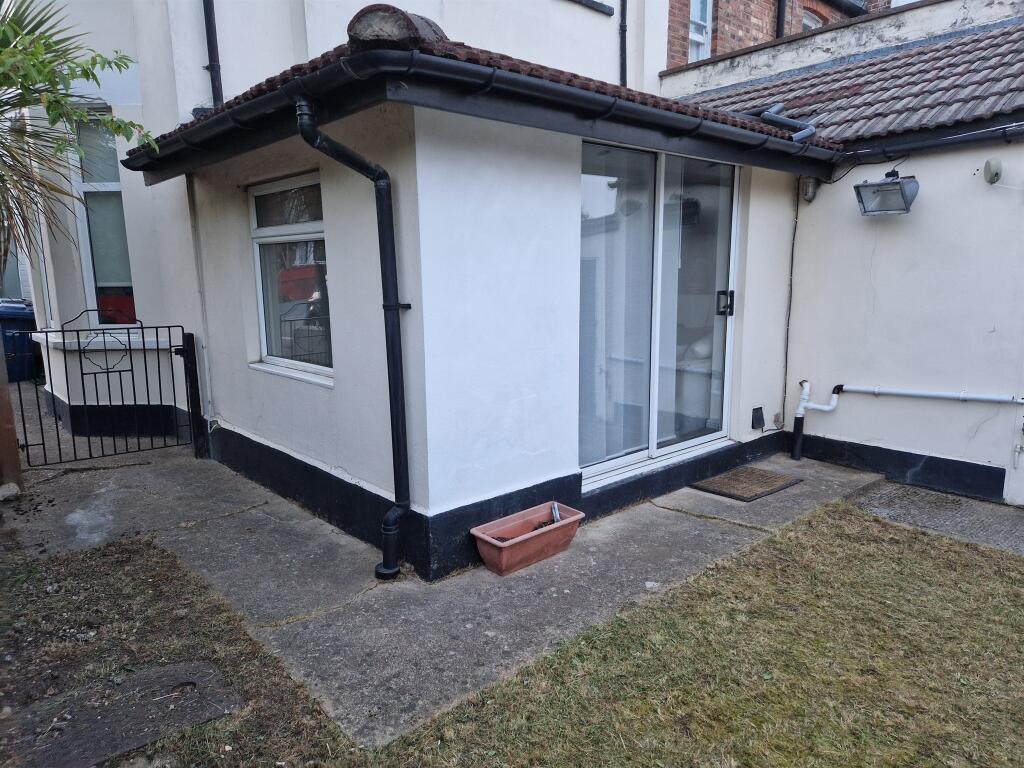 Apartment in London, Colney Hatch - More