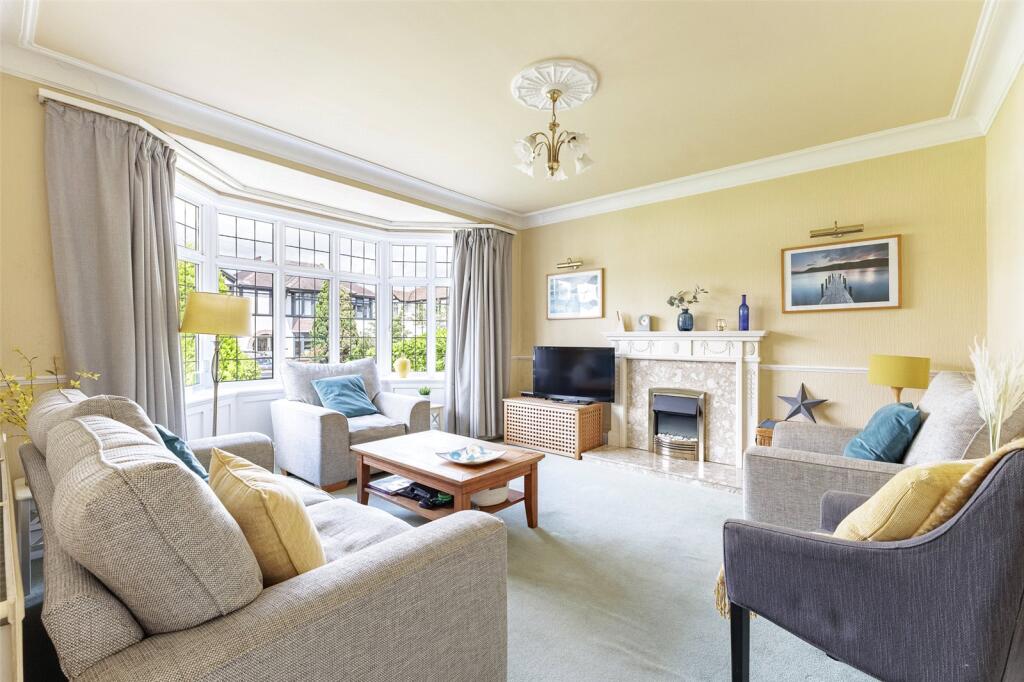 House in Cardiff, Lakeside, Cyncoed - View 3