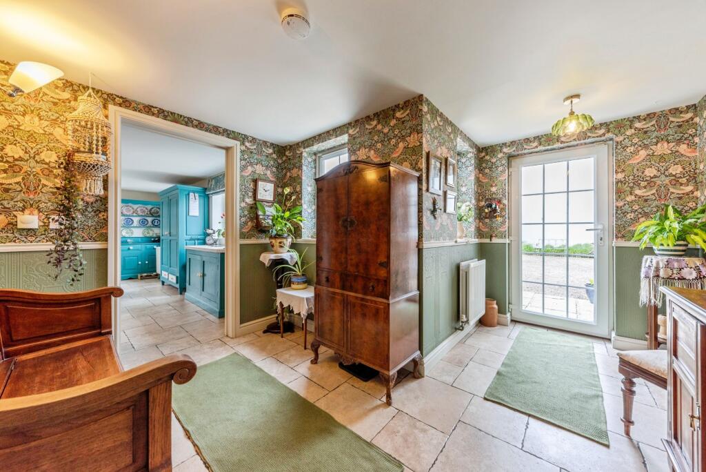 House in Newark and Sherwood, North Muskham - More