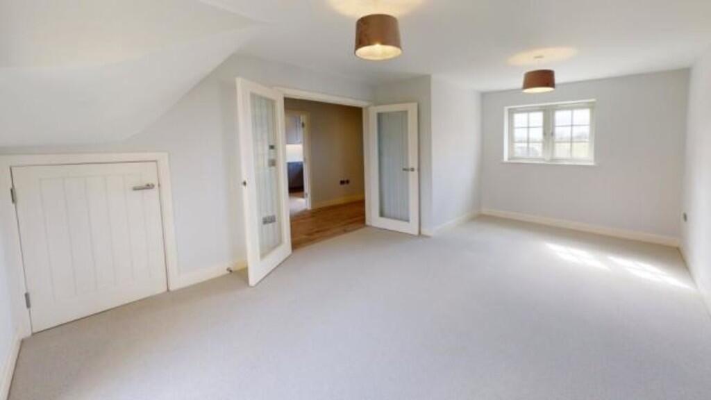 House in Bath - View 5