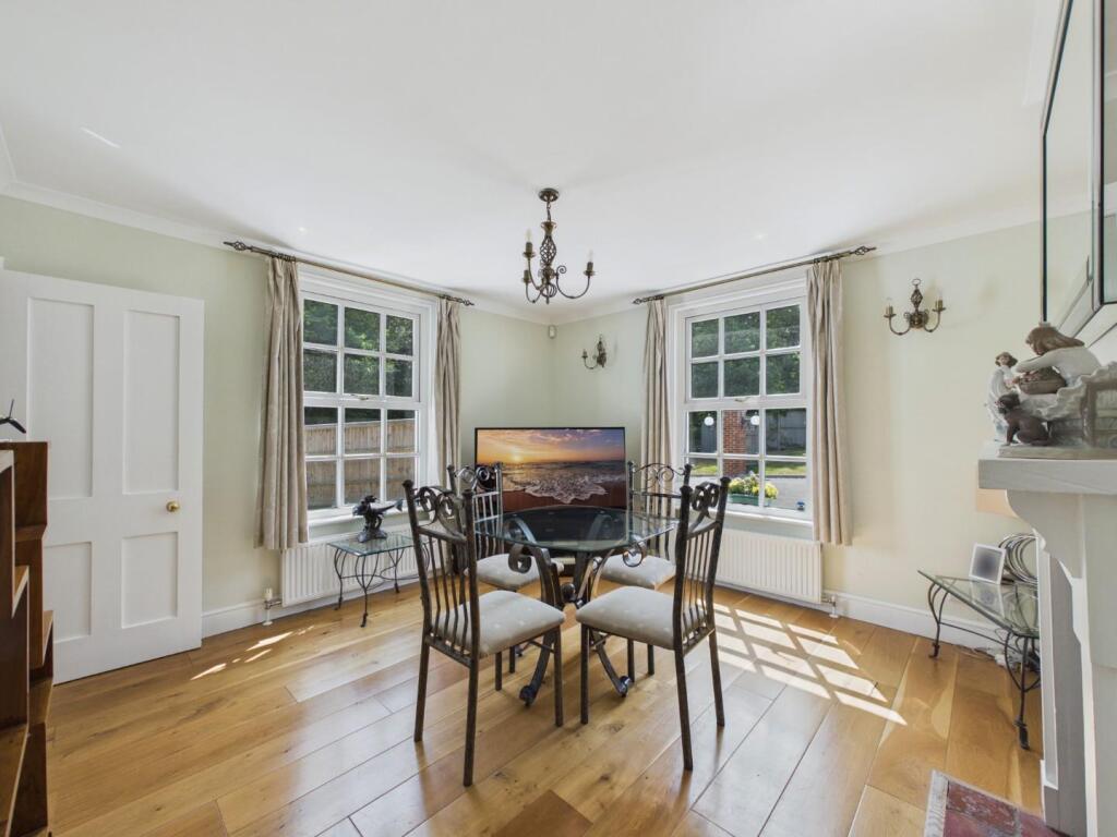 House in Tonbridge - View 3