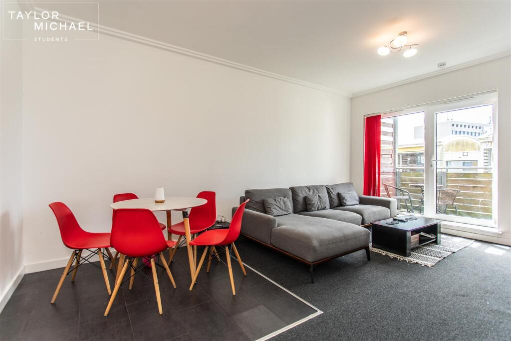 Apartment in Brighton - View 4