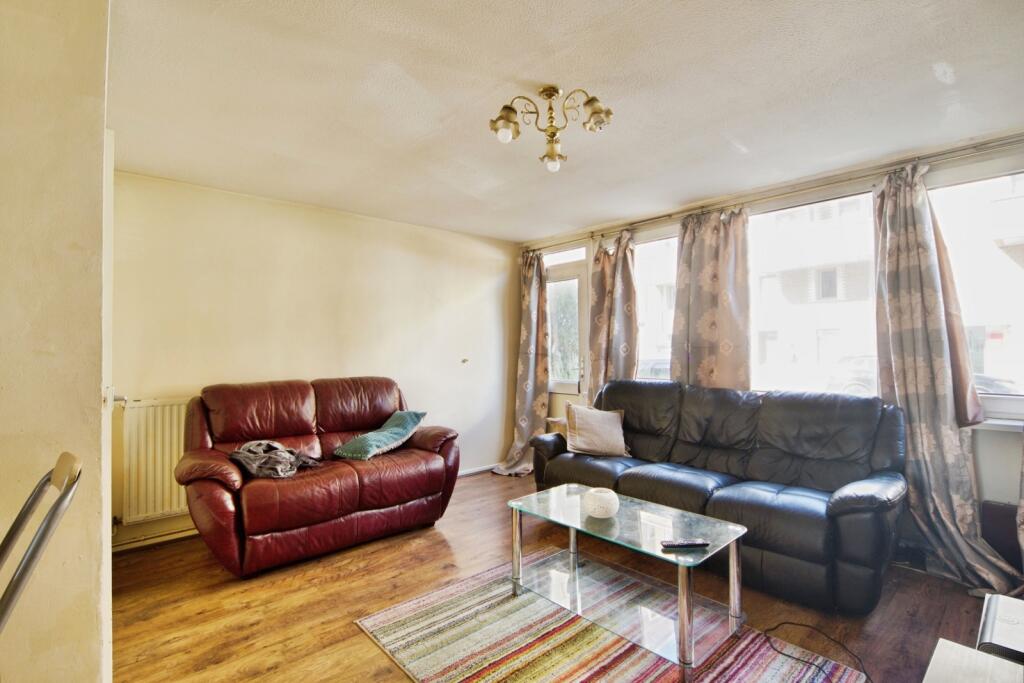 Apartment in London - More