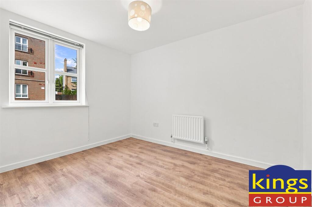 Apartment in London - More