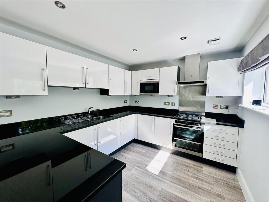 Apartment in Vale of White Horse, Great Faringdon - View 2