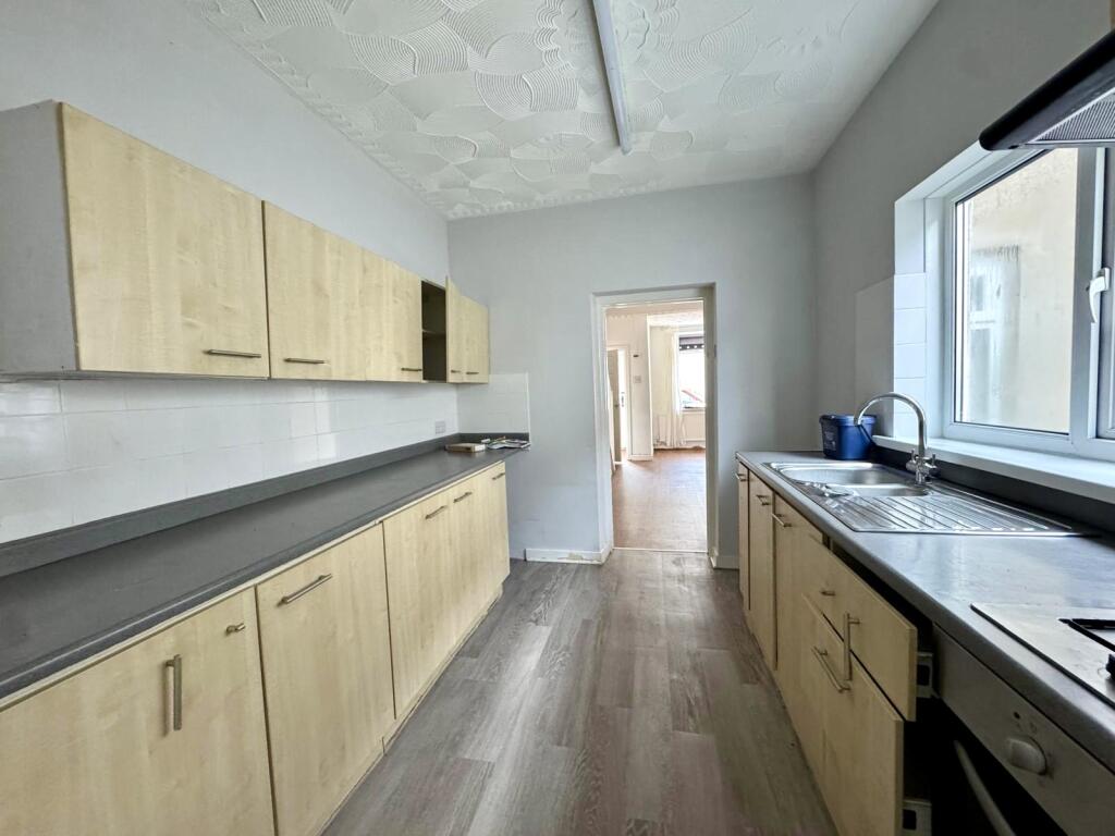 House in Pant, Pen-y-wern, Dowlais - View 5
