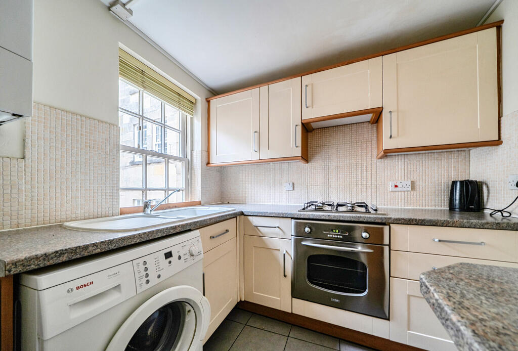 Apartment in Bath - View 5