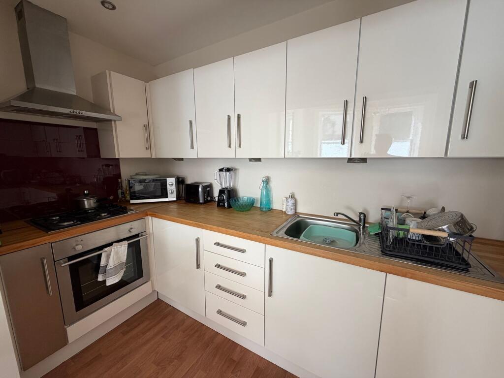Apartment in Brighton - View 5
