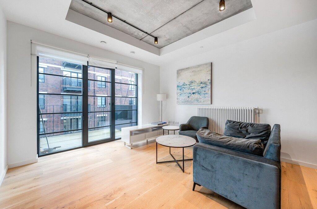 Orchard Place, London, E14 photo 4