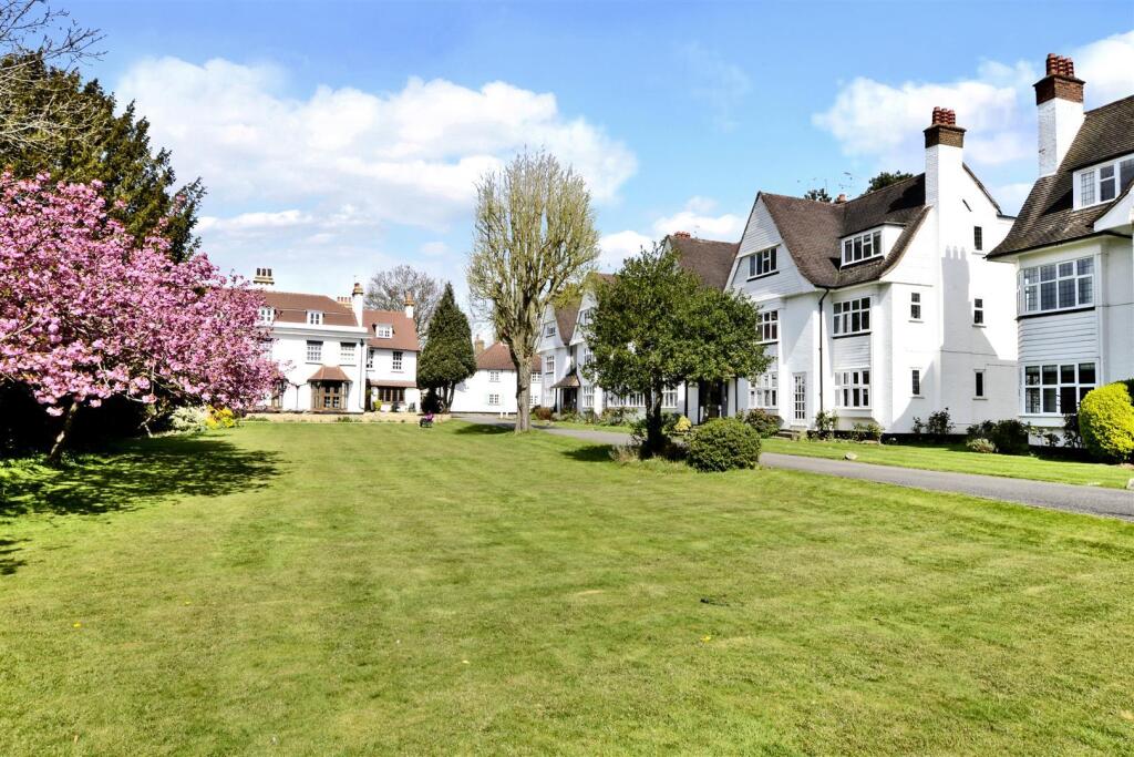 Main image of property: Watts Road, Thames Ditton