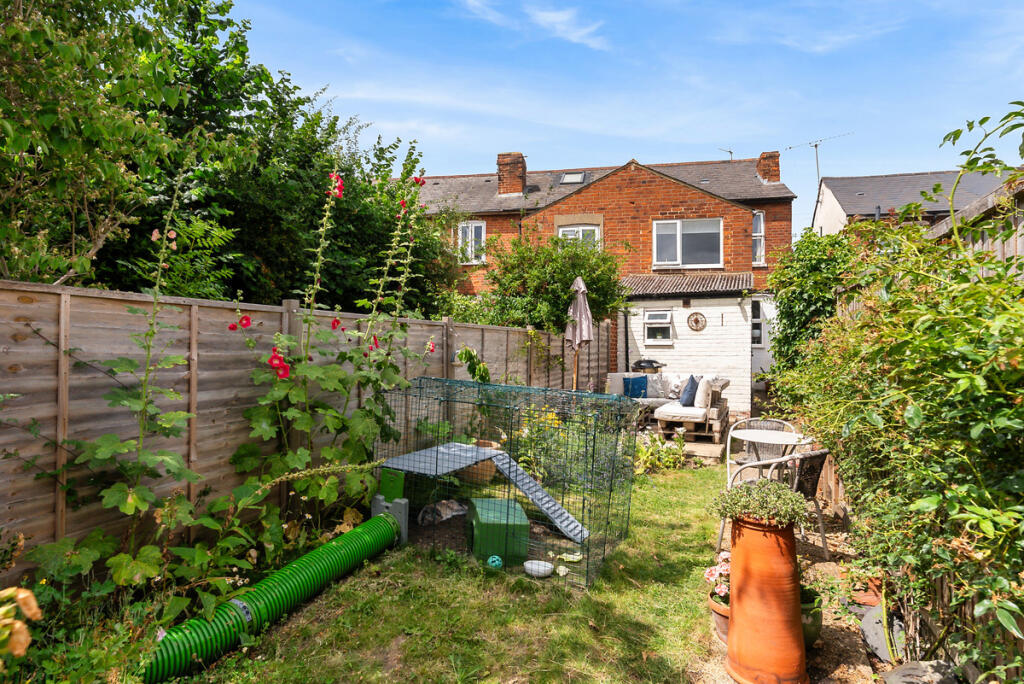 House in Reading, Caversham - More
