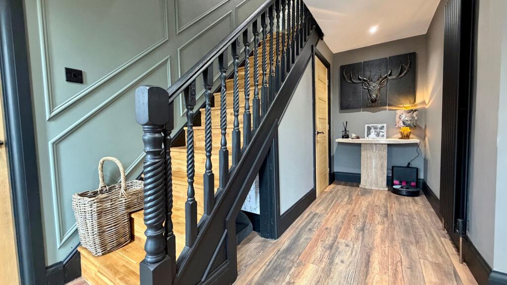 House in Grimsby, Healing - View 6