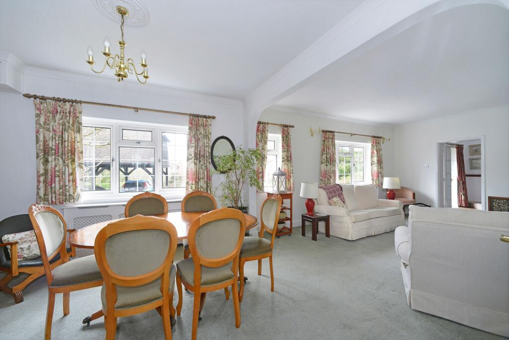 4 bed detached - Church Street, Rudgwick, RH12 image 5