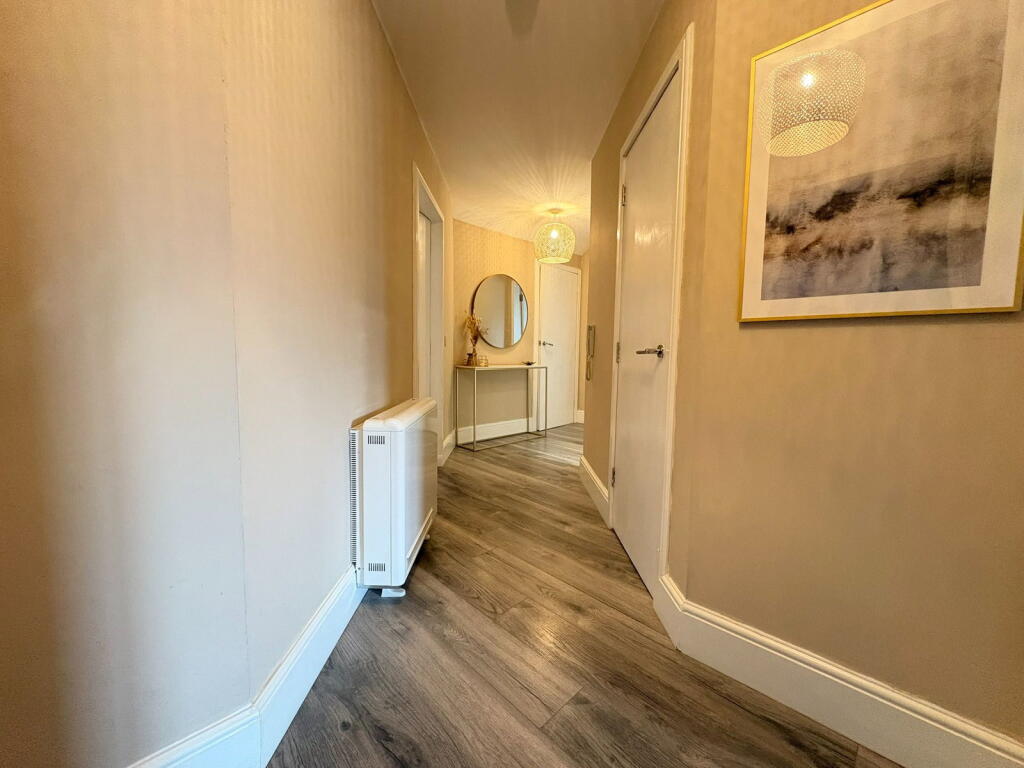 Apartment in Liverpool - More