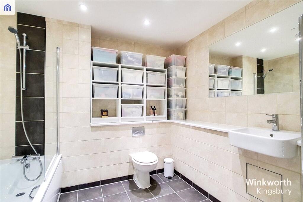 Apartment in London - View 5