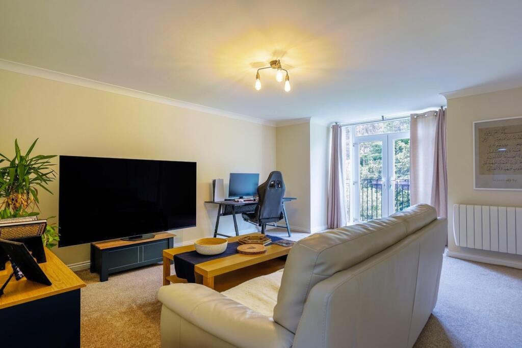 Apartment in North Tyneside, North East - View 2