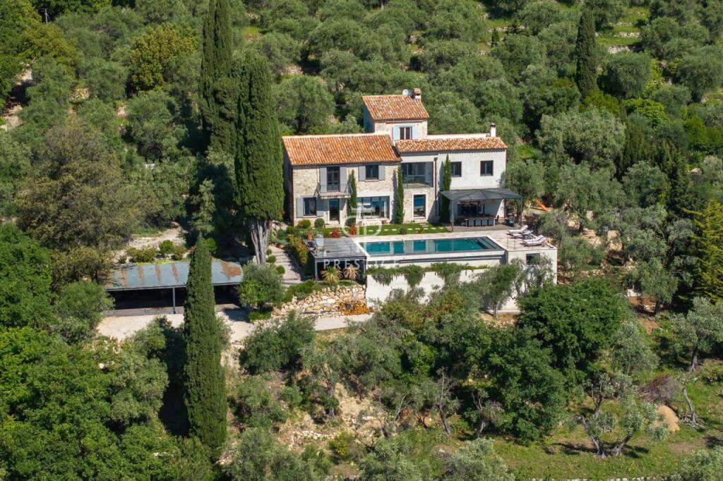 Main image of property: Provence-Alps-Cote d`Azur, Alpes-Maritimes, Le Tignet