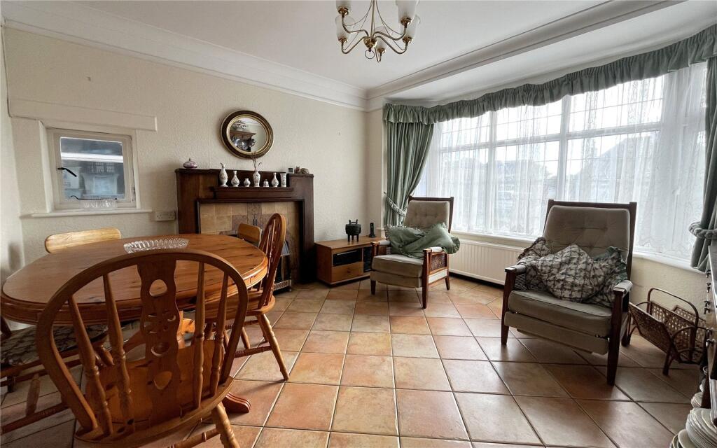 Brook Way, Friars Cliff, Christchurch, Dorset, BH23 photo 3