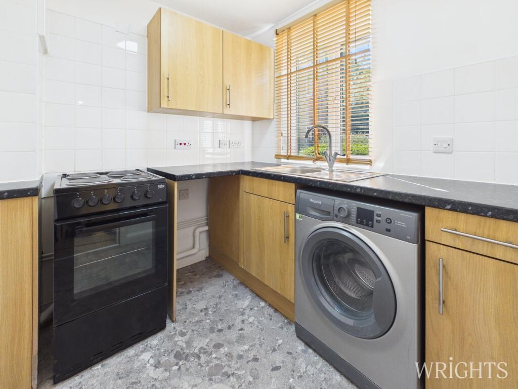Additional image 8 of Walsingham Close, Hatfield, AL10