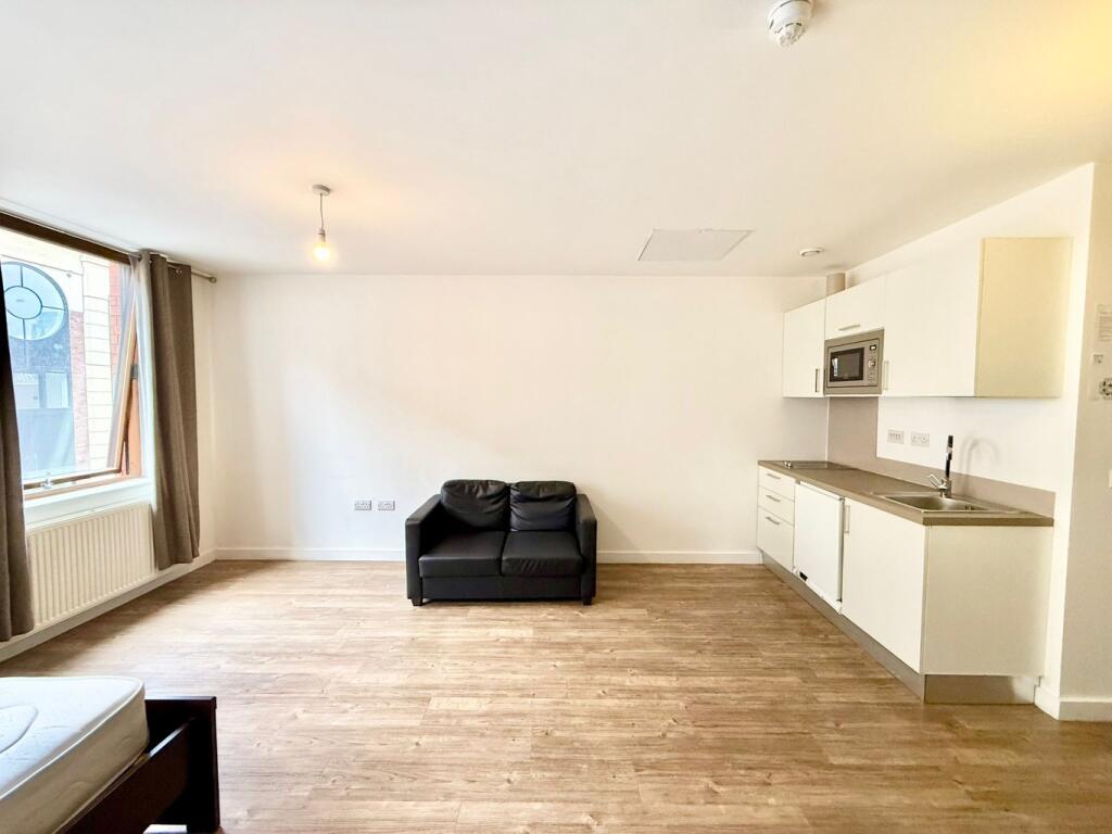 Main image of property: Moorfields, Liverpool, L2