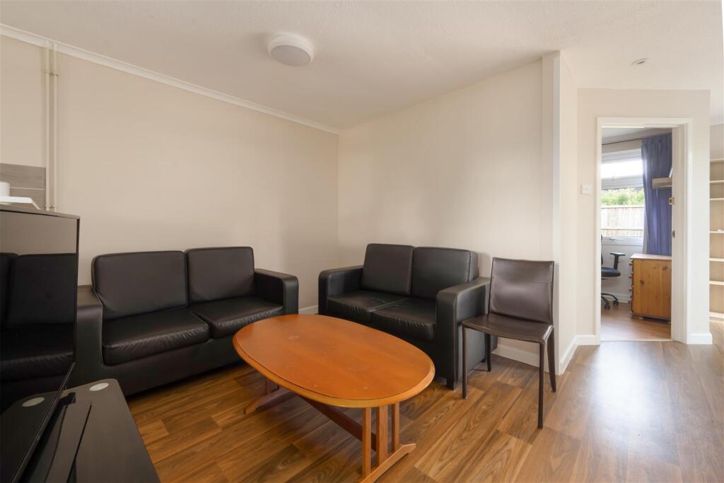 House in Canterbury - View 5