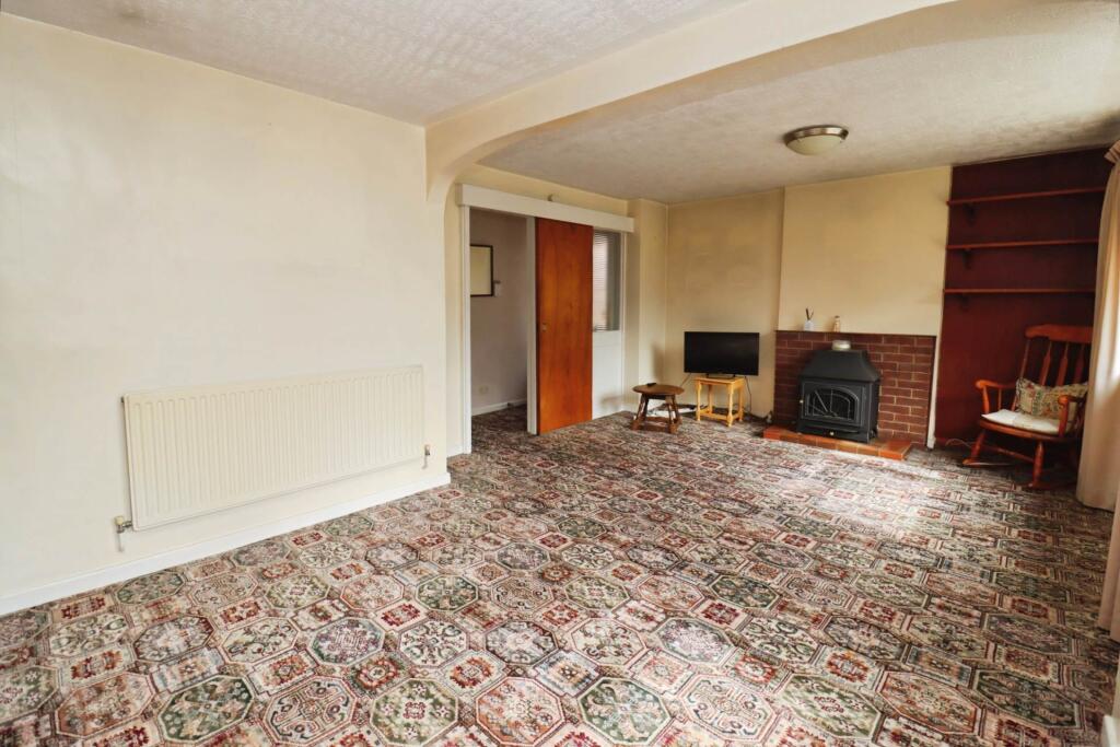 House in Wirral, Liverpool City Region - View 5