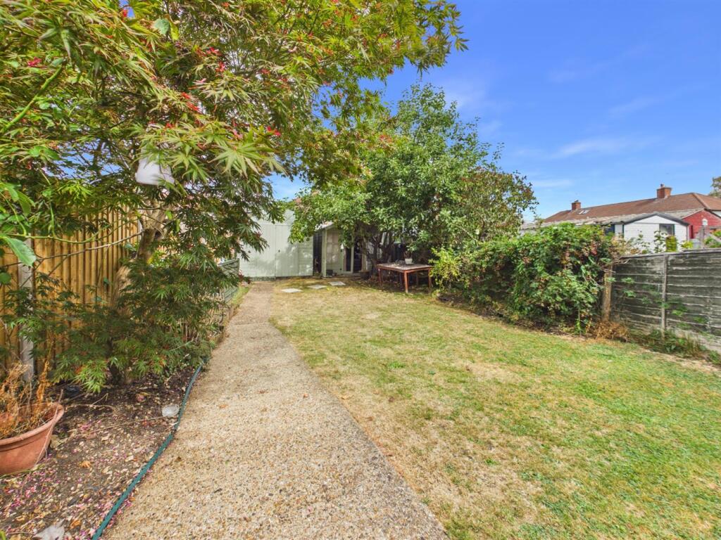 House in London - View 4