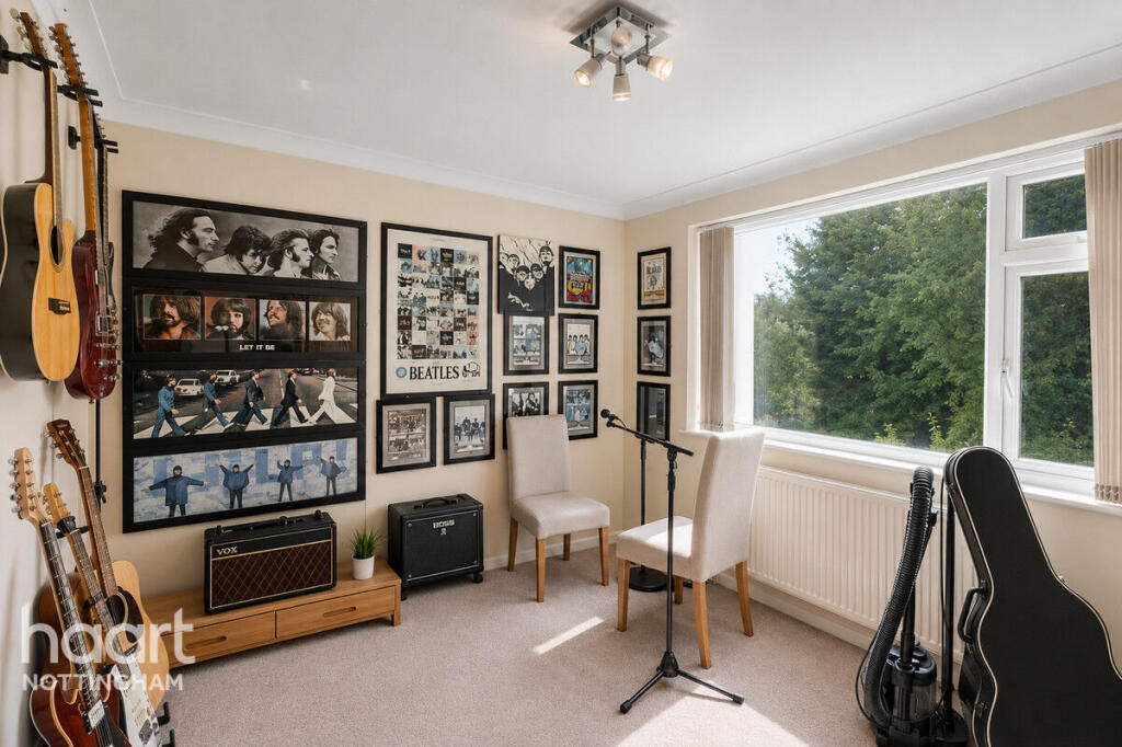 House in Nottingham, Gedling - View 2