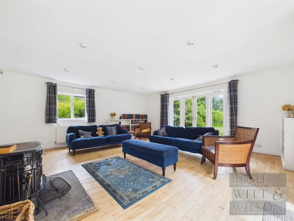 House in Rother, Westfield - More