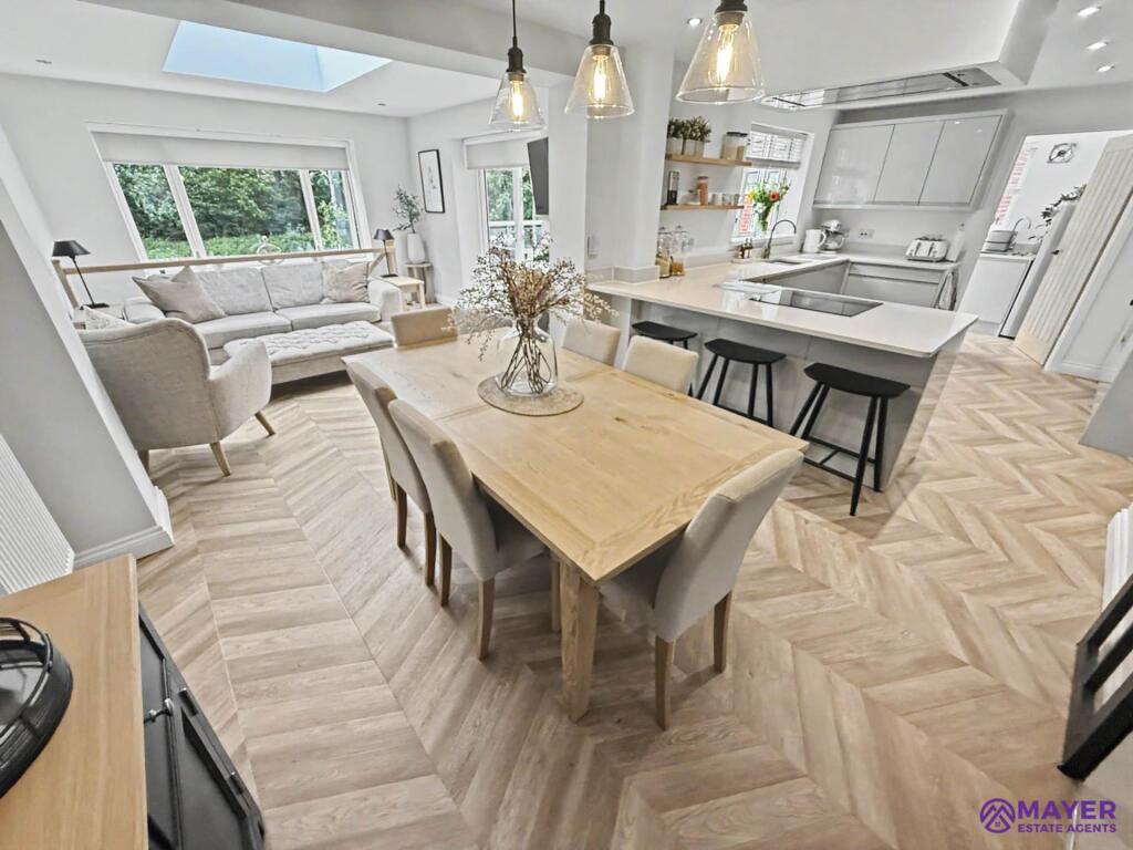House in Plymouth, Plympton Central - View 5