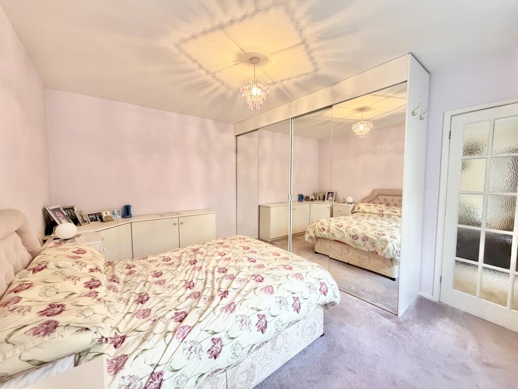Ashton Court, Moss Lane, Sale, Trafford photo 4