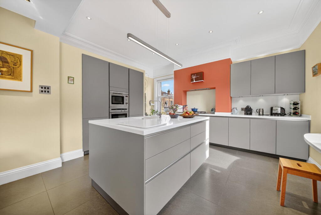 House in Bradford, Ilkley - View 5