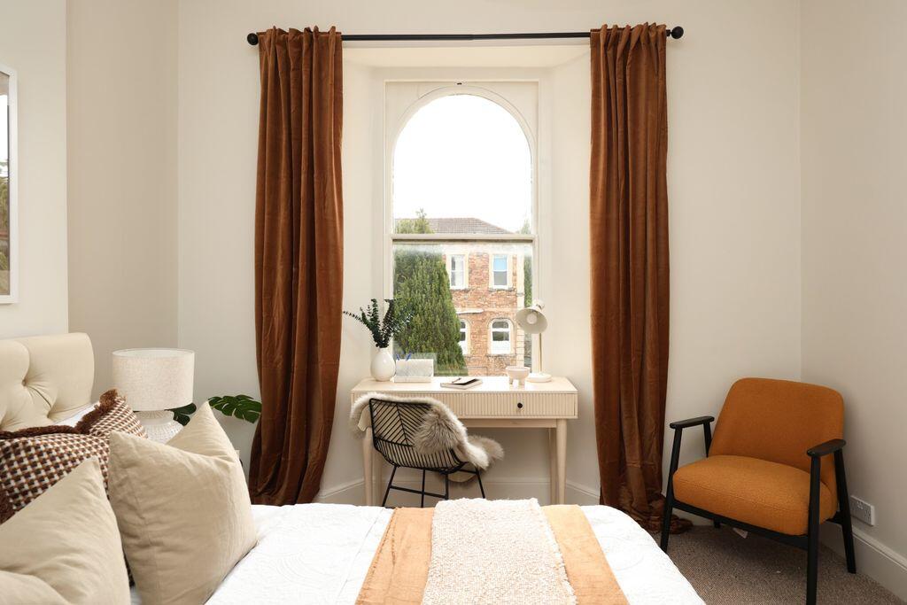 Apartment in Bristol, Clifton - View 5