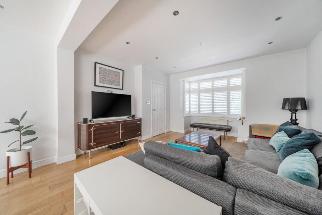 House in London - View 5