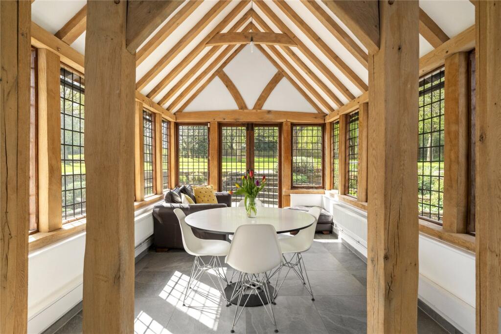 House in Tonbridge - View 3
