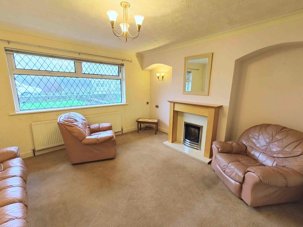 6 Maryville Avenue, Brighouse, HD6 2NX photo 4