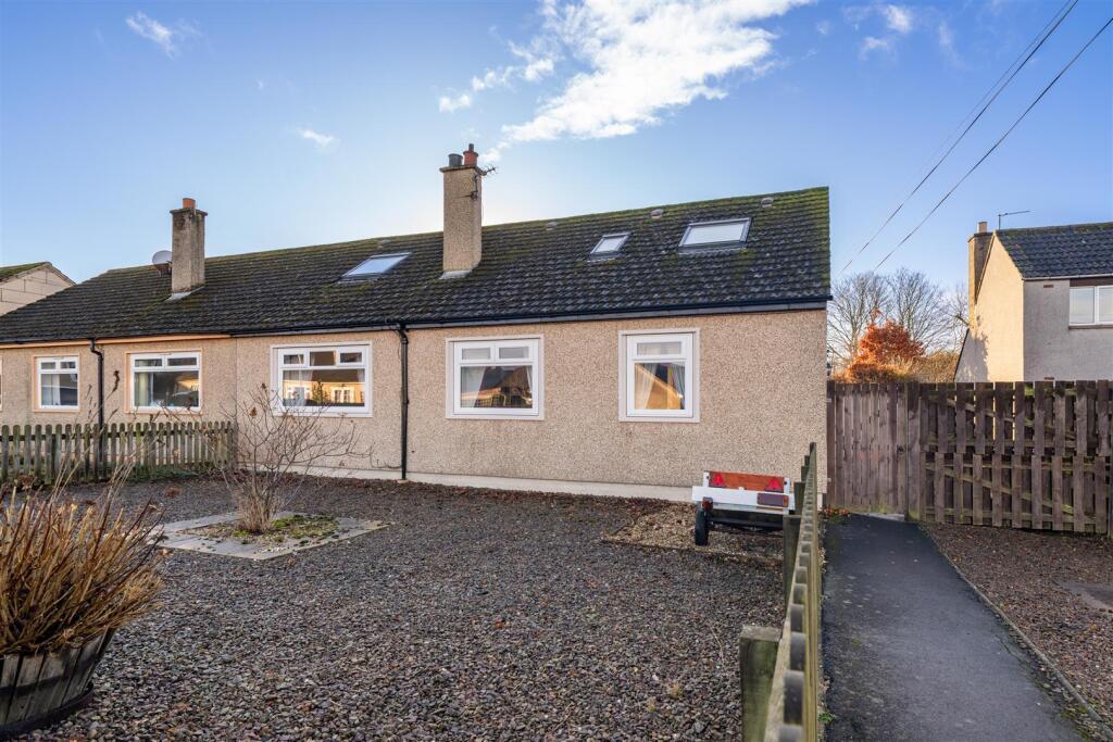Main image of property: 46 Ashloaning, Denholm, TD9