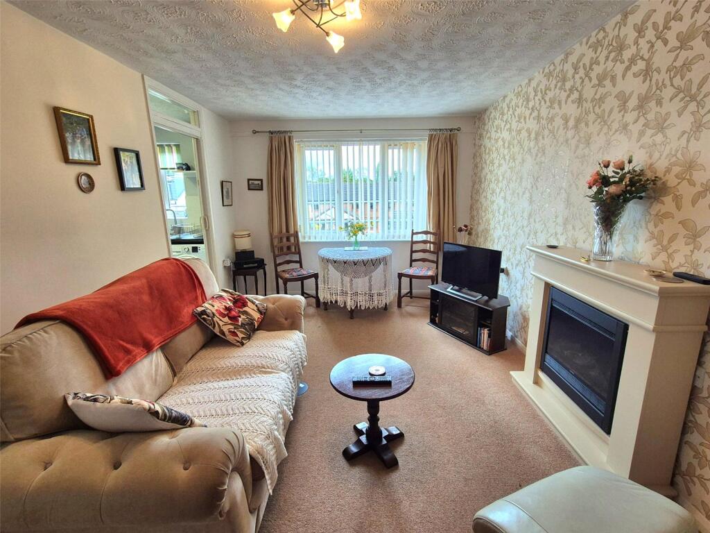 Apartment in Coventry, West Midlands - View 2